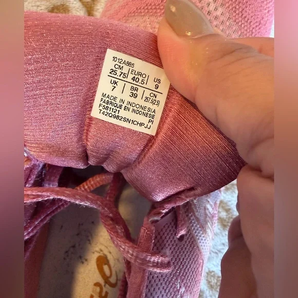 ASICS Women's Gel-Nimbus Running Shoes - Dusty Rose Women’s Size: 9 - Picture 9 of 11